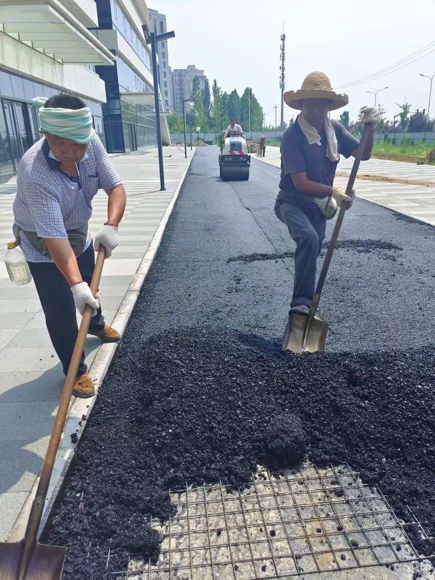 沥青道路施工