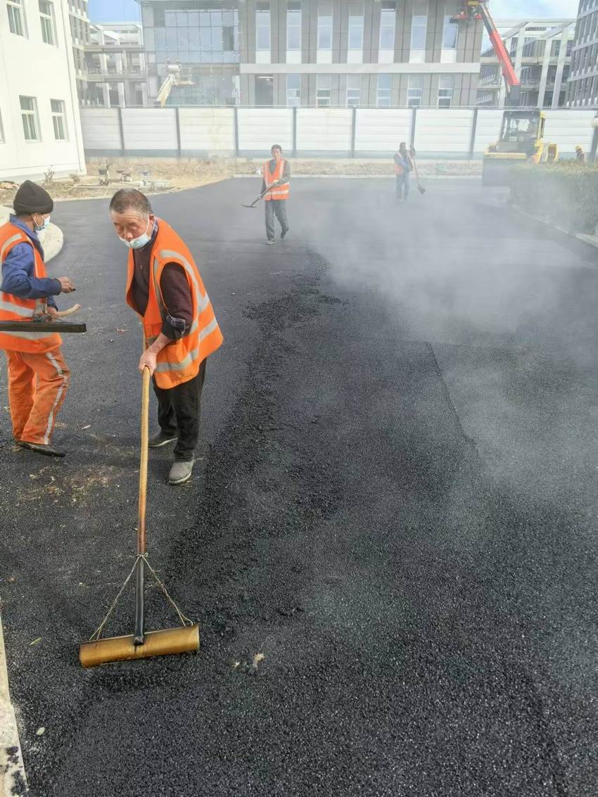 沥青道路施工