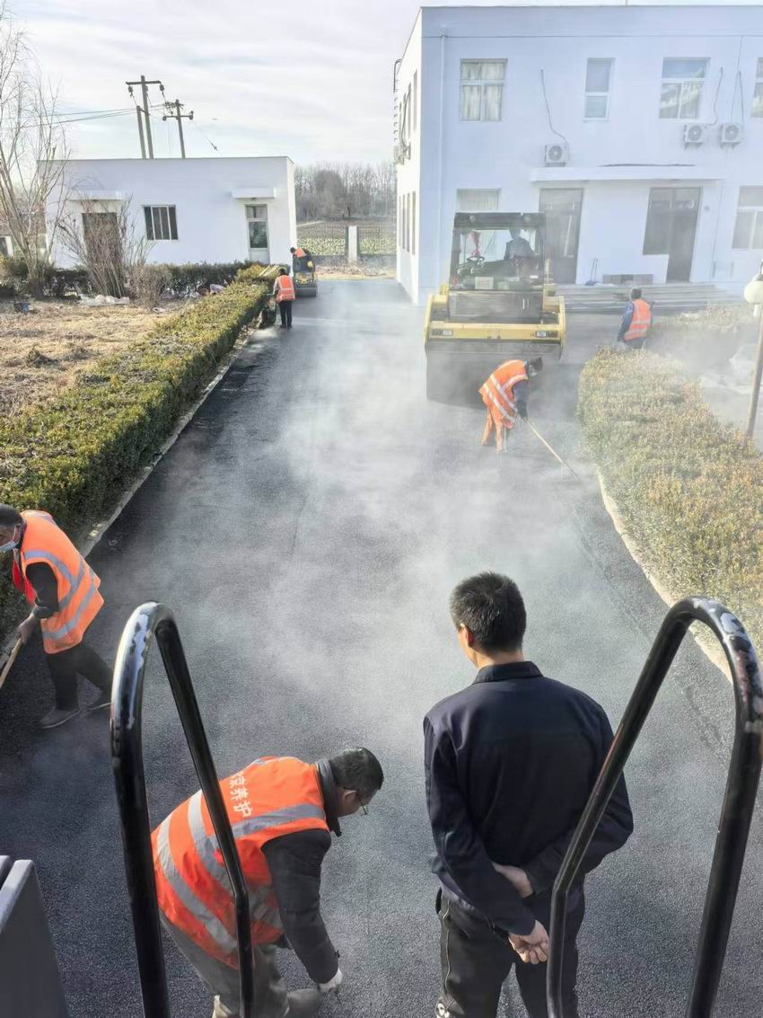 沥青道路施工