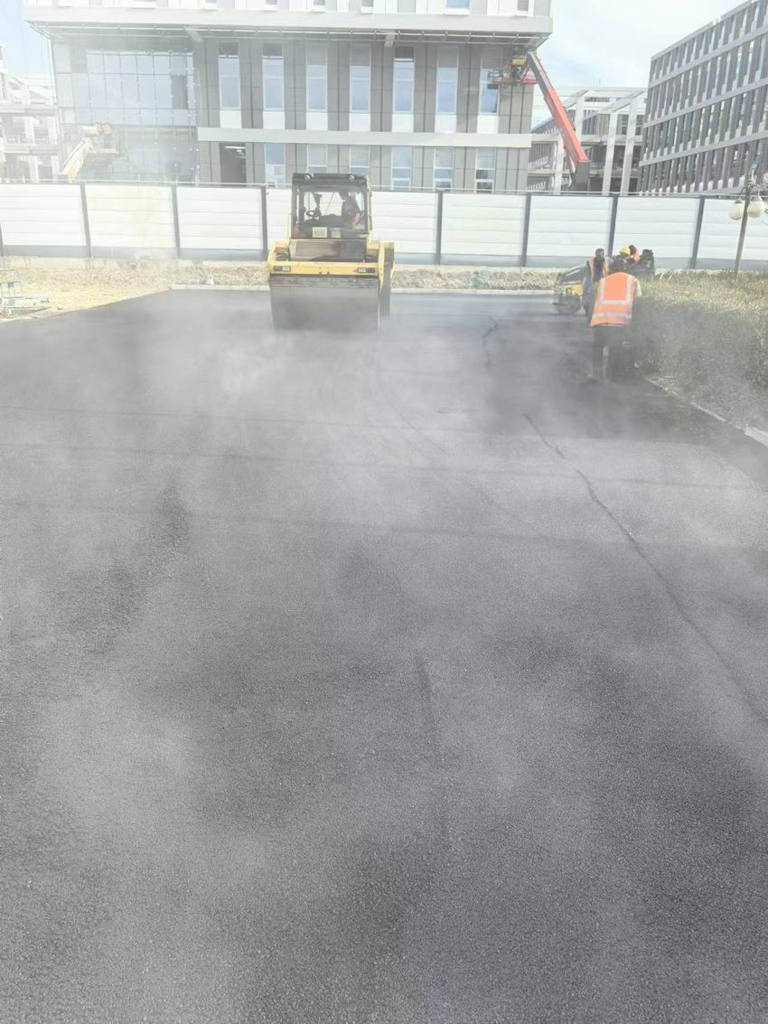 沥青道路施工