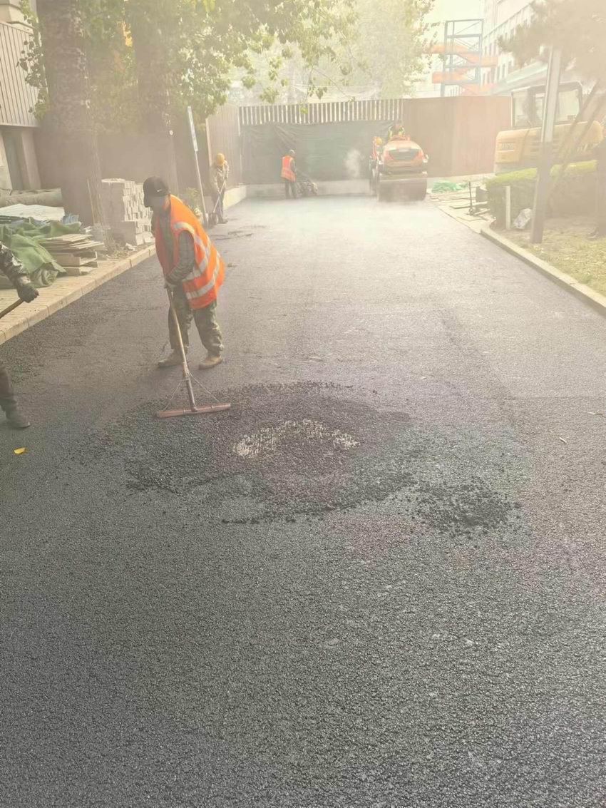 沥青道路施工