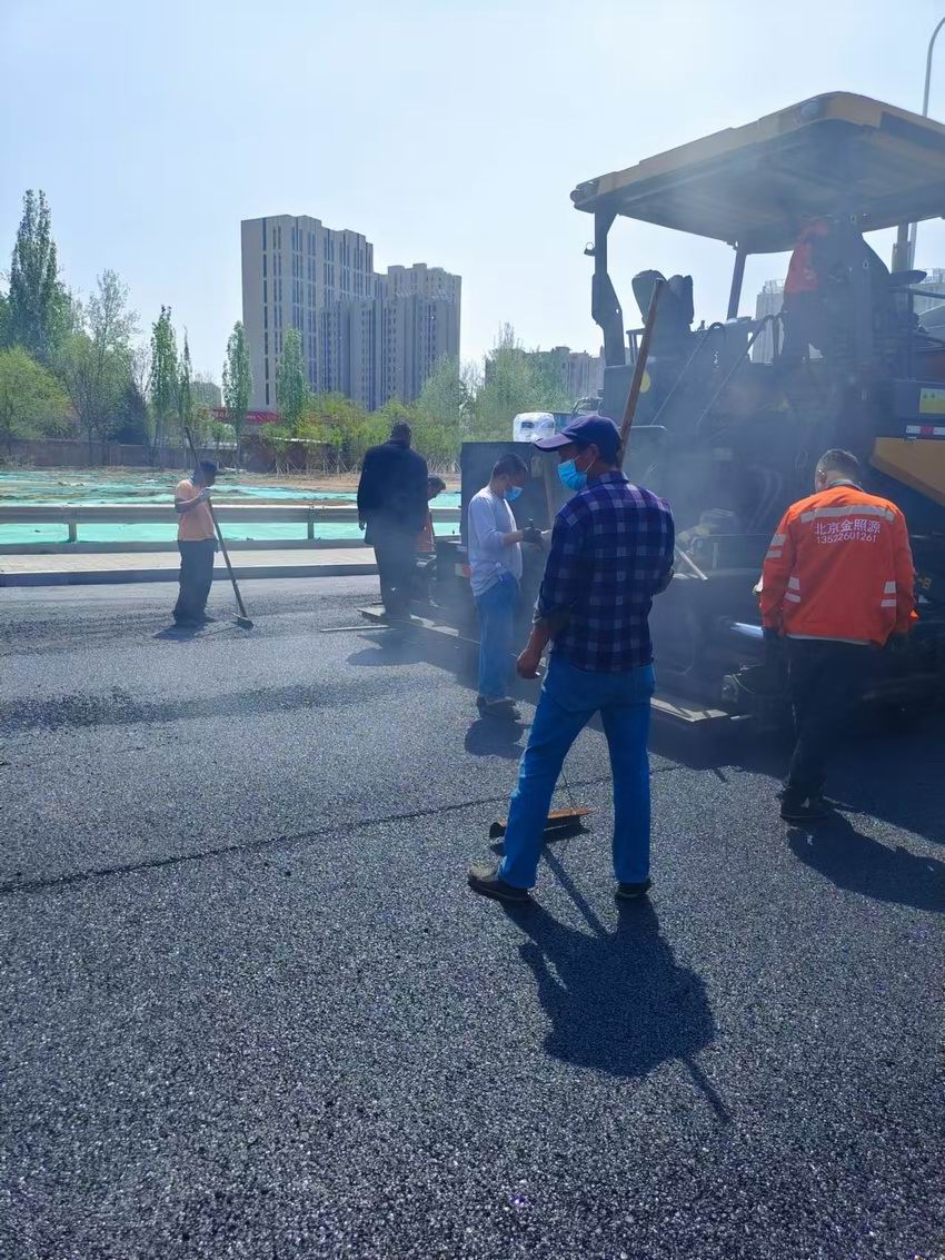 沥青道路施工